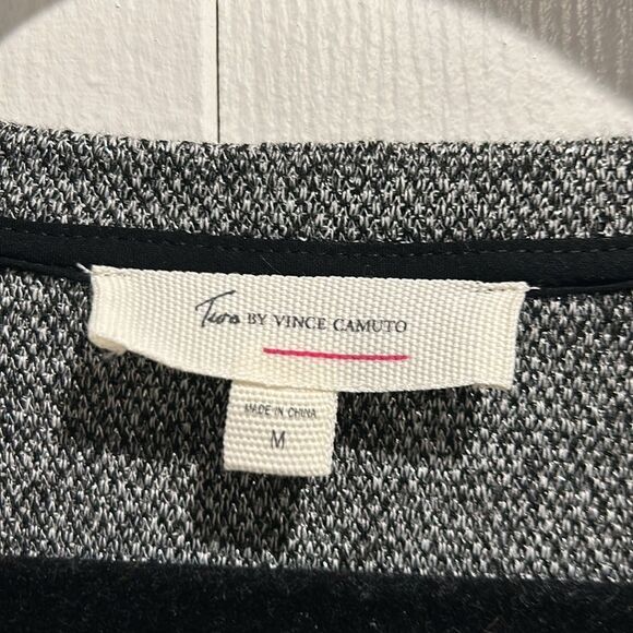NWT Two by Vince Camuto Sweater, Size Medium - Picture 6 of 9